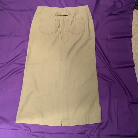 Uniqlo BNWT Ines De La Fressange cotton denim midi skirt. - Picture 2 of 5